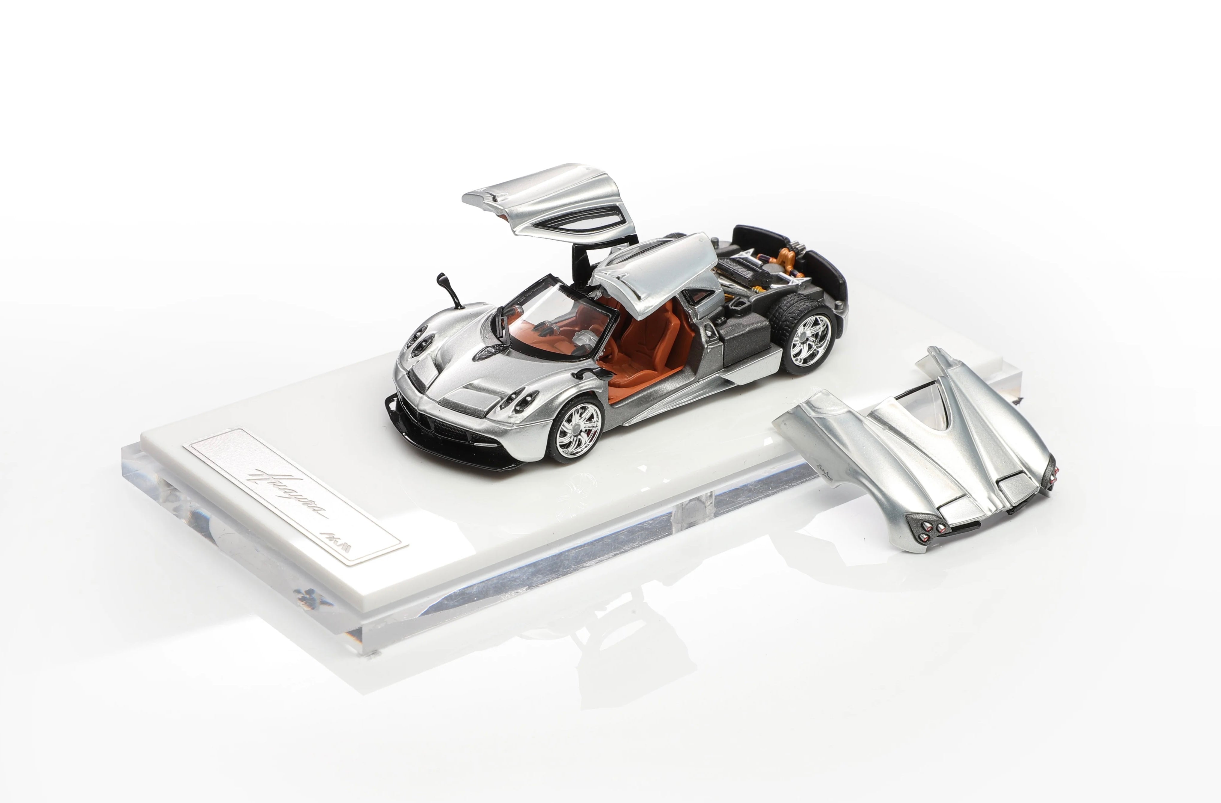 HKM Premium 1:64 Alloy Model ! Huayra Coupe 2014 Silver