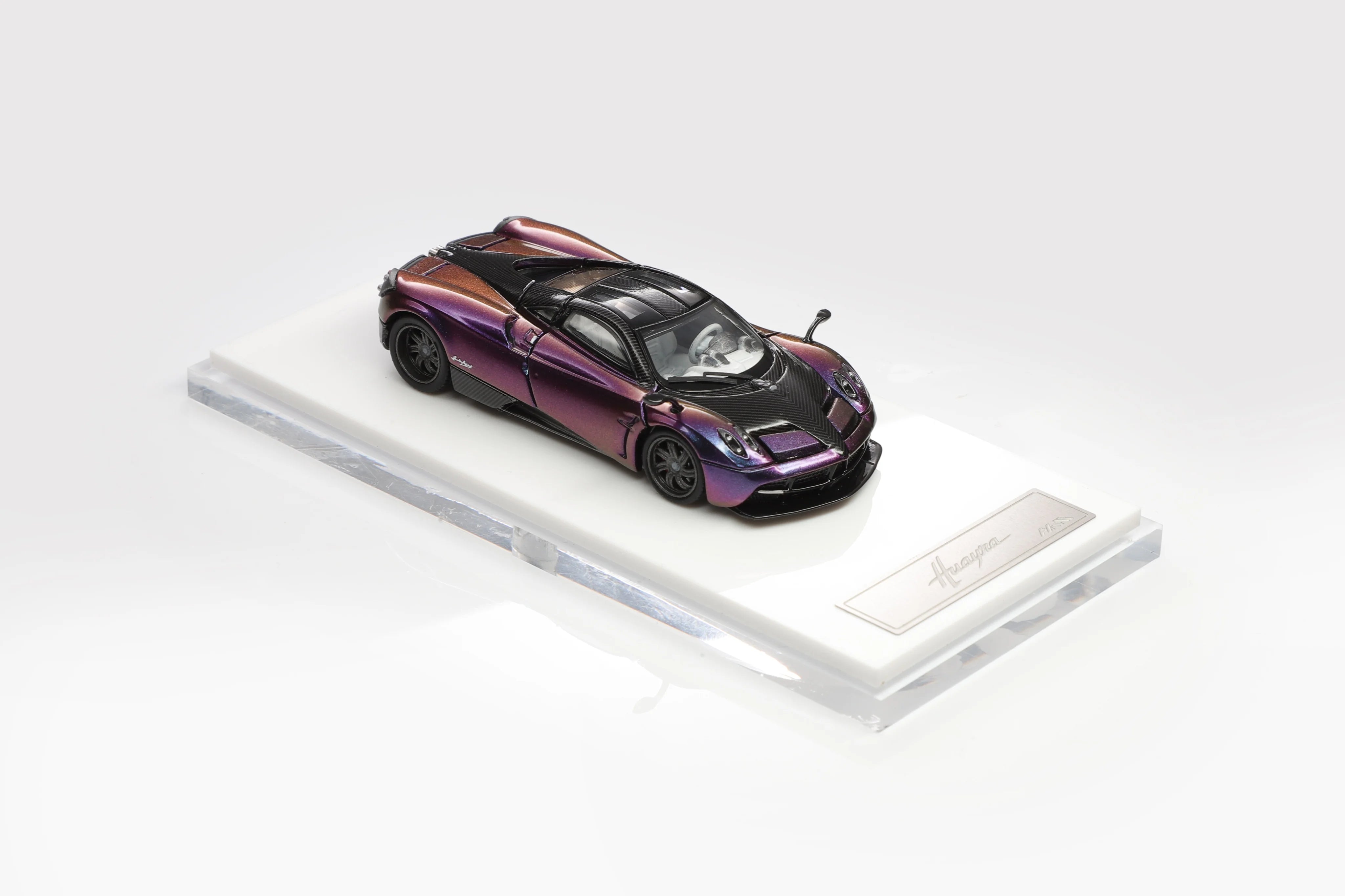 HKM Premium 1:64 Alloy Model ! Huayra Coupe 2014 Magic Purple