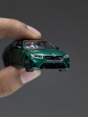 MINIGT 1/64 BMW M5 (G90) Isle of Man – Green Metallic