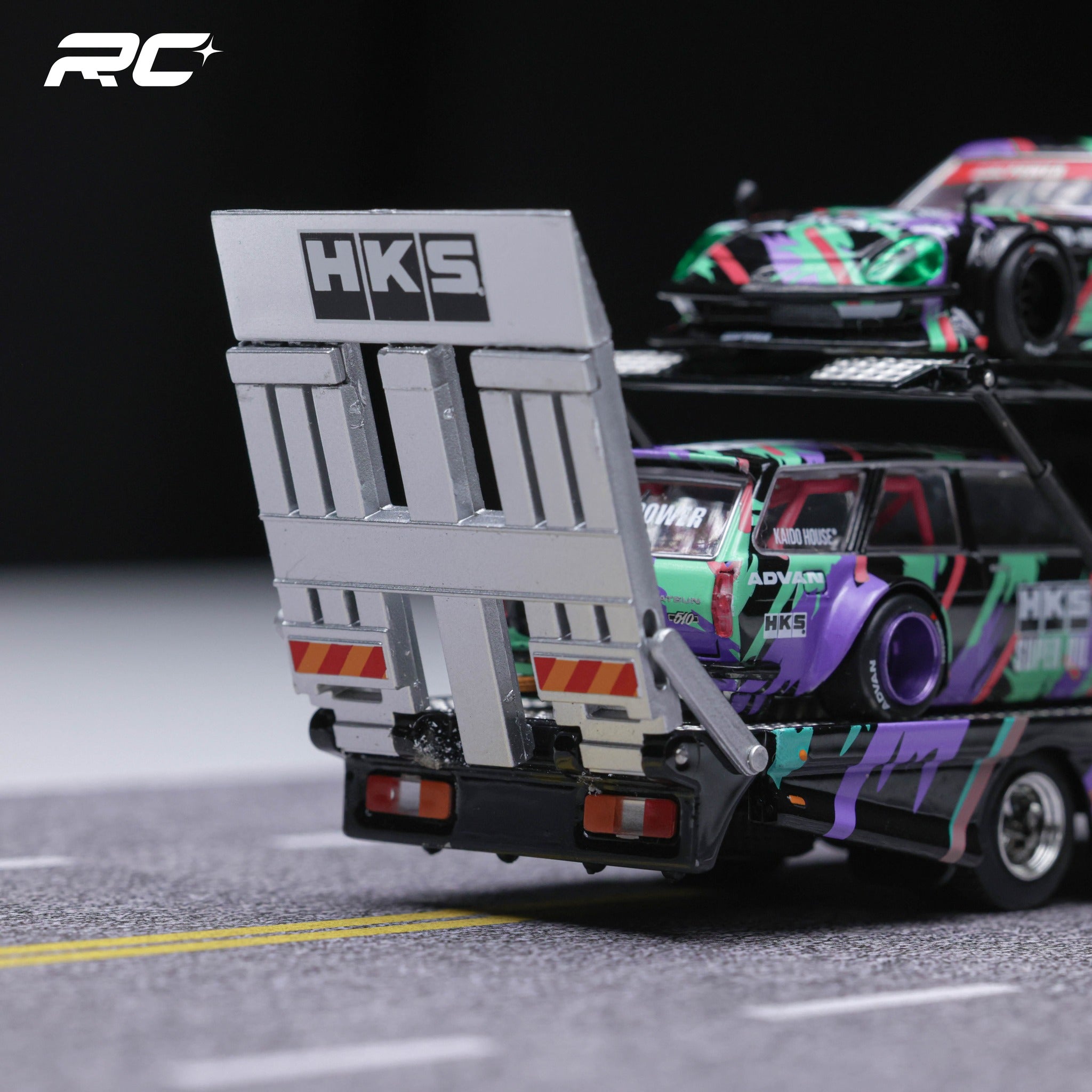 GCD 1:64 HKS Fuso Fighter Mk2 Double Deck Tow Model