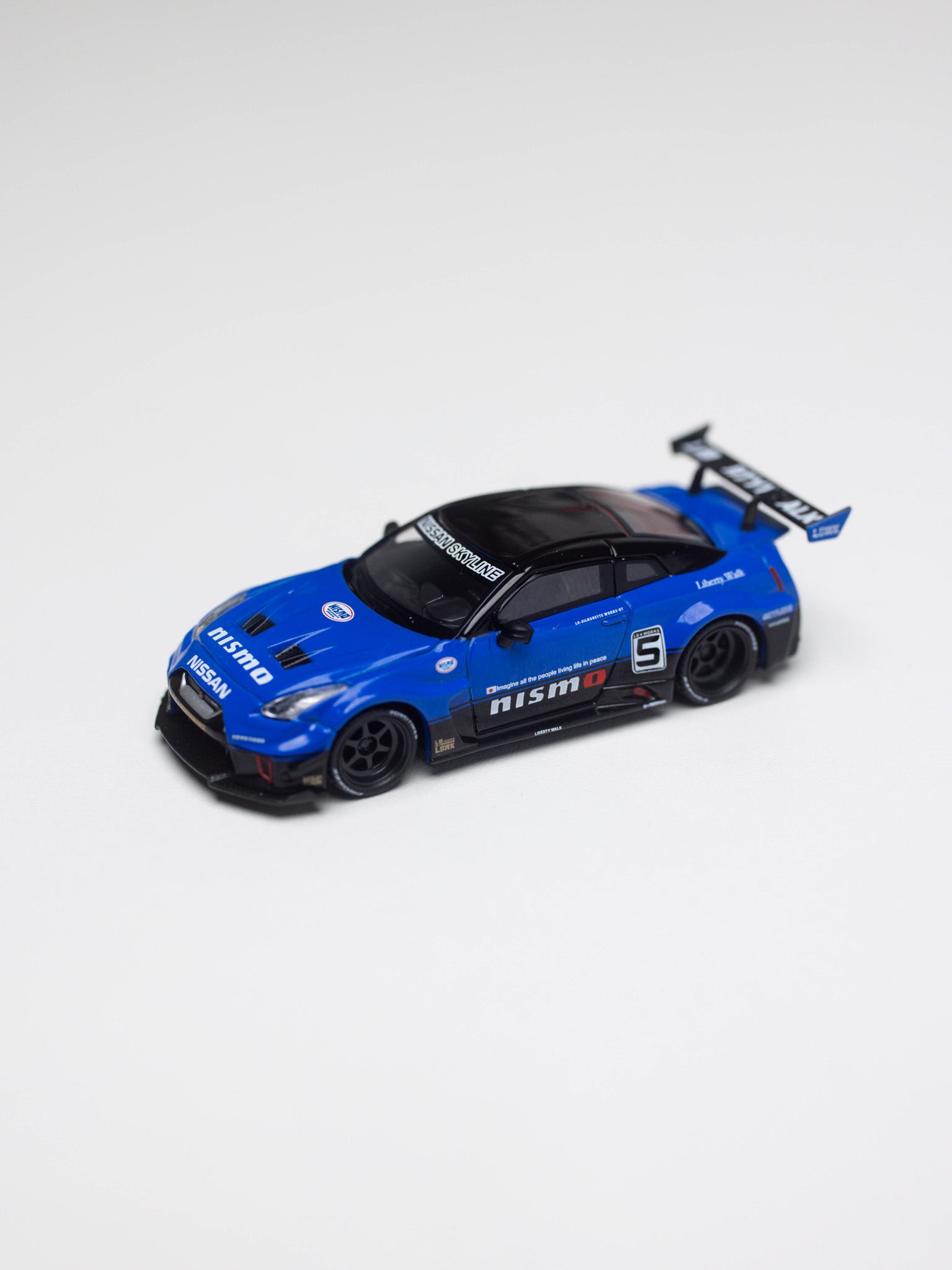 MINIGT 1/64 - LB-Silhouette WORKS GT NISSAN 35GT-RR Ver.2 Blue-  MGT01124