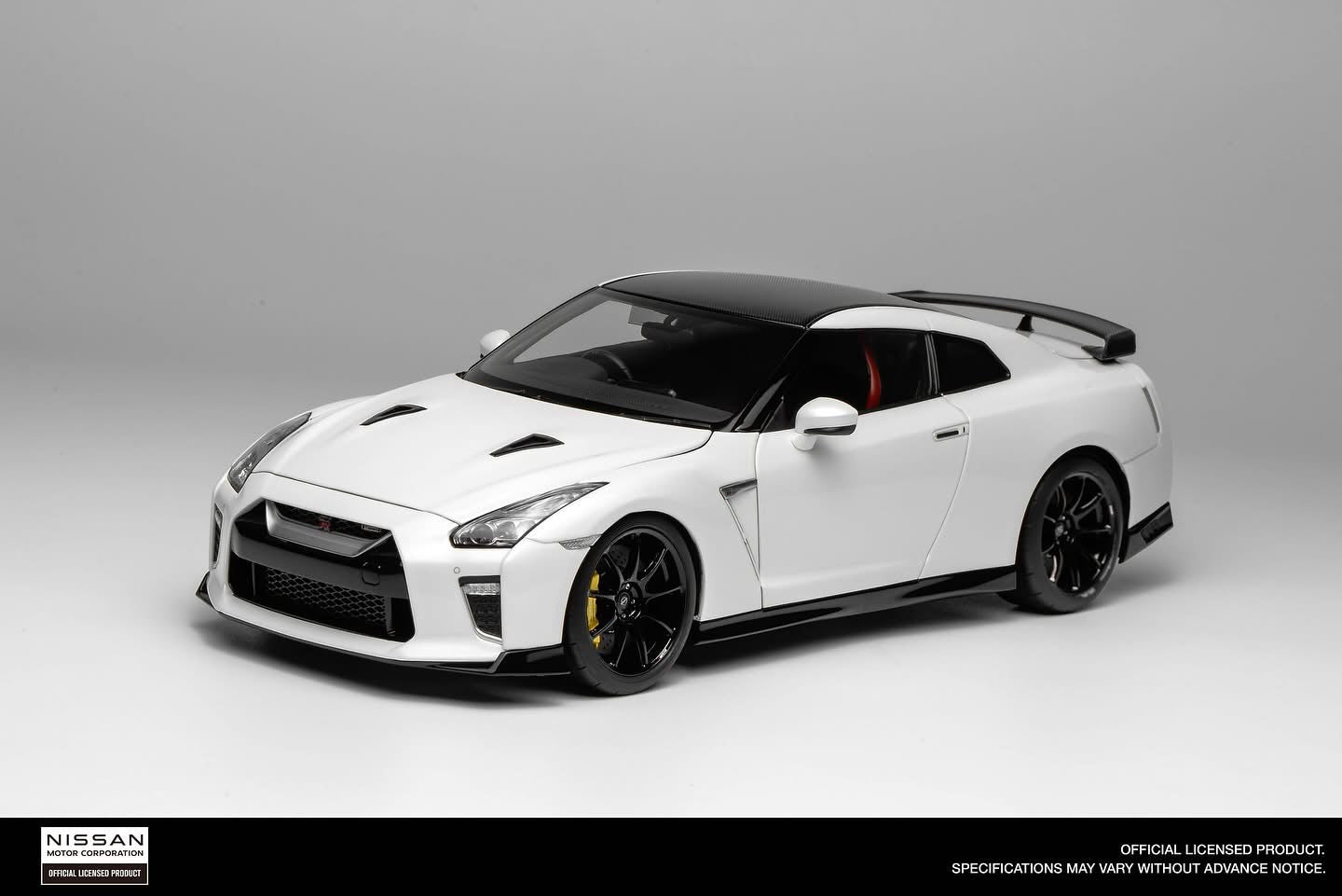 MOTORHELIX -Nissan GT-R (R35) Track Edition Engineered by NISMO T-Spec 2022 Brilliant White Pearl