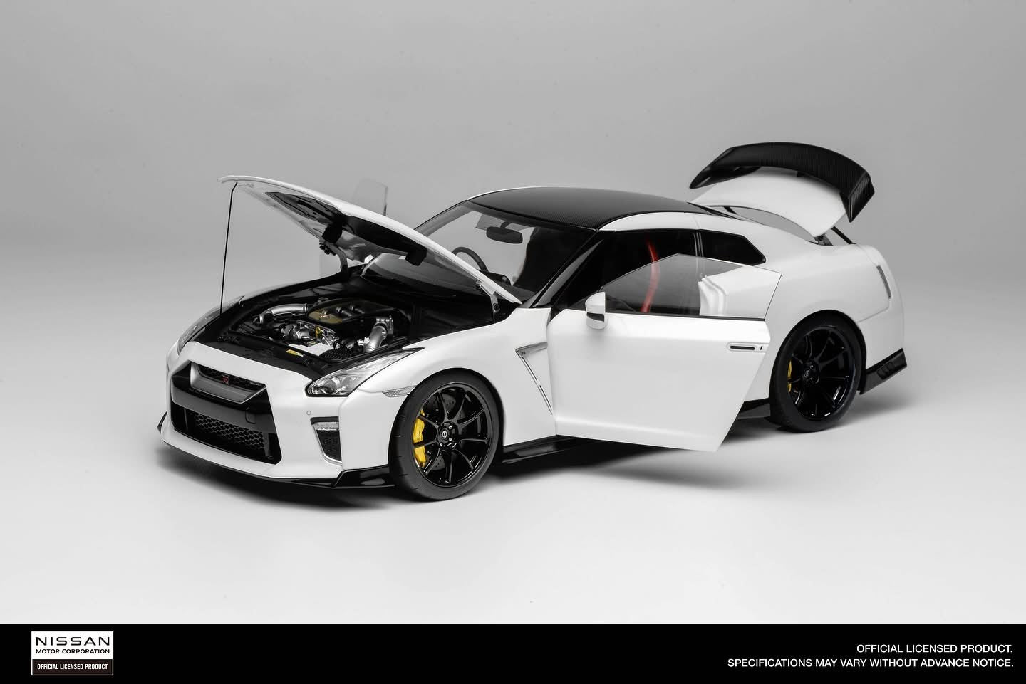 MOTORHELIX -Nissan GT-R (R35) Track Edition Engineered by NISMO T-Spec 2022 Brilliant White Pearl