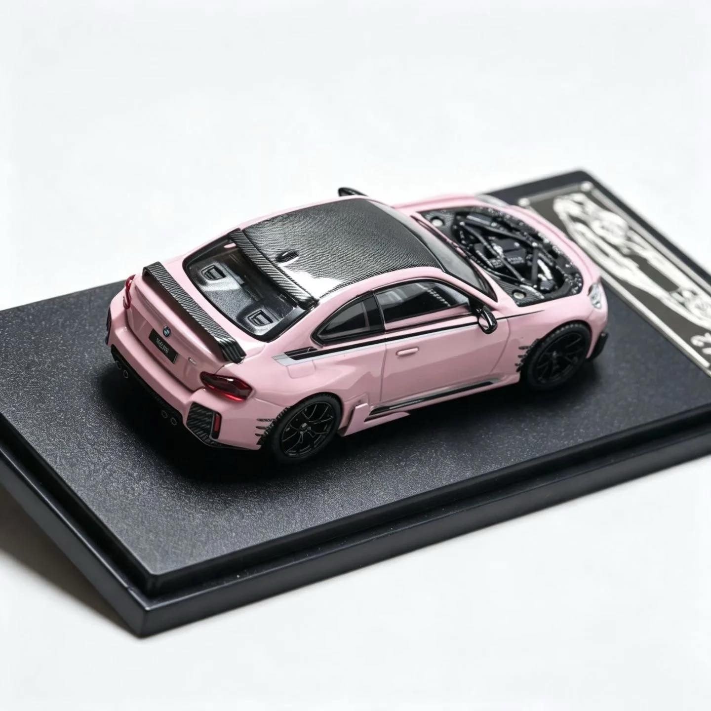 FeiXiang FX 1:64 l! 2 Series 2nd Generation M2 Mk2 (G87) M2 Peach Oolong Pink