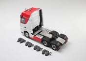 1:64 Mercedes-Benz Actros 6x2 &amp; Scalable Trailer
