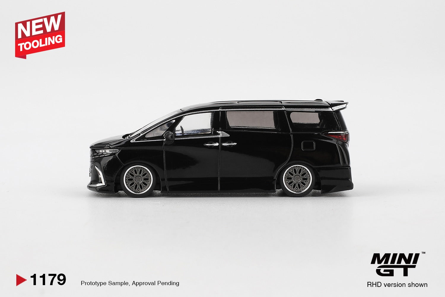 MINIGT - 1/64 Toyota Alphard 40 KUHL Black