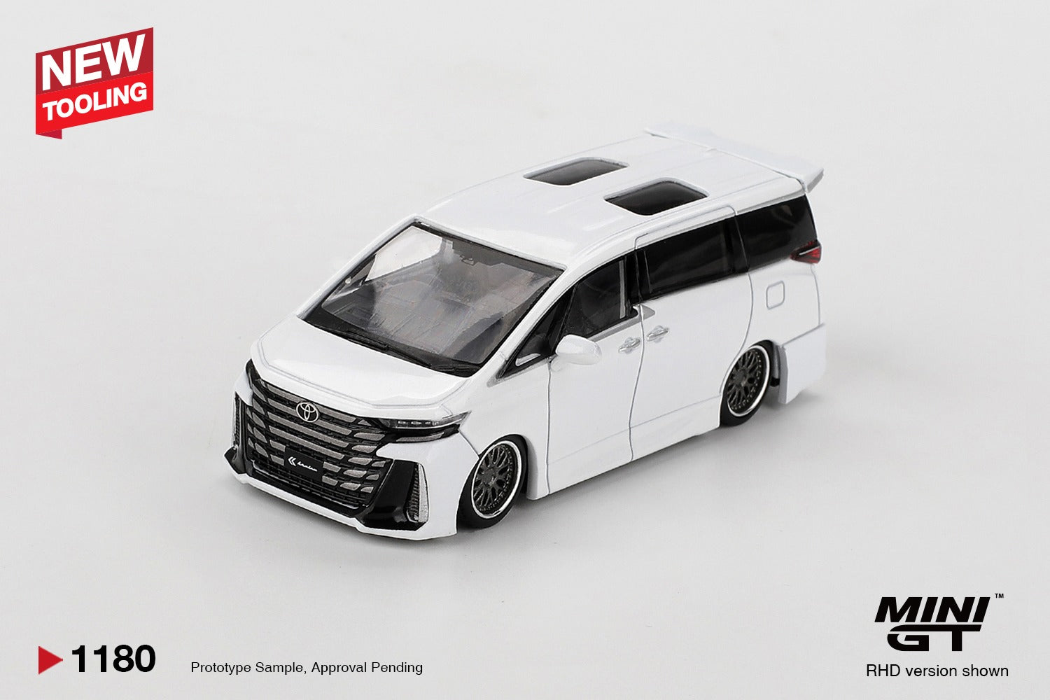 MINIGT - 1/64 Toyota Alphard 40 KUHL White
