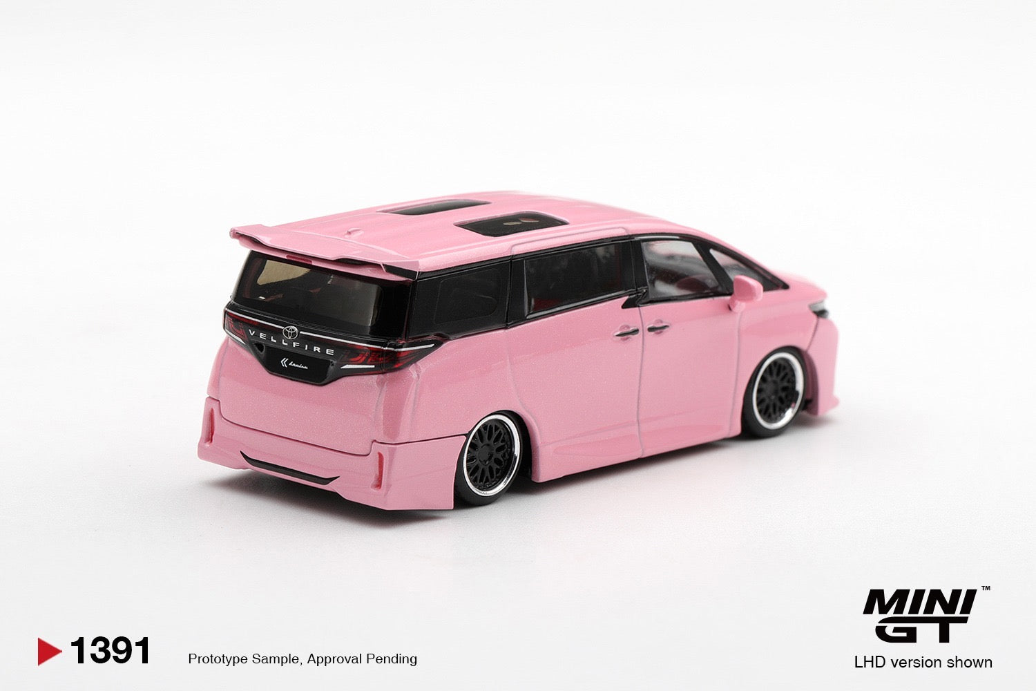 MINIGT 1/64 Toyota Vellfire 40 KUHL Metallic Pink